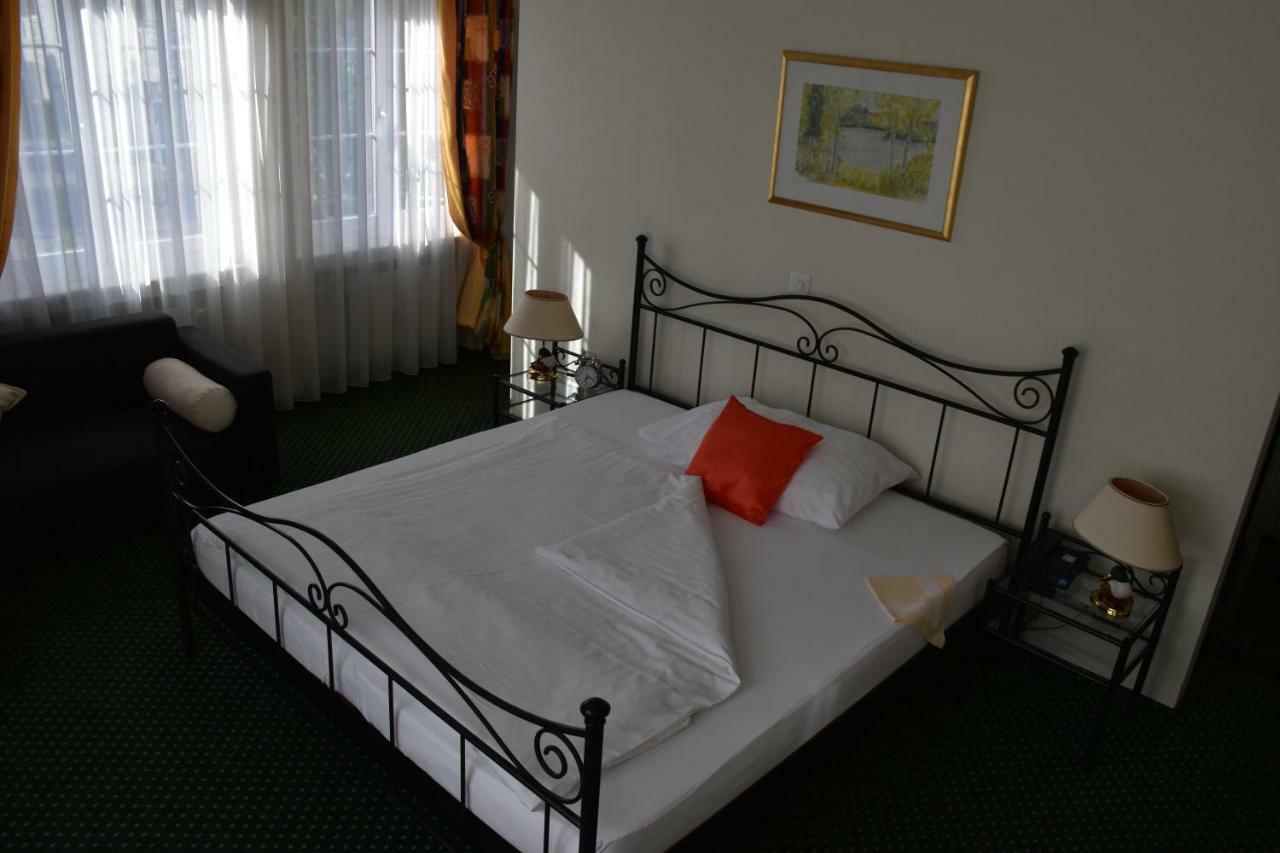 Hotel Rhyhof Frauenfeld Eksteriør billede